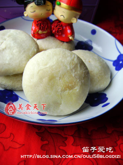黑麻酥月饼
