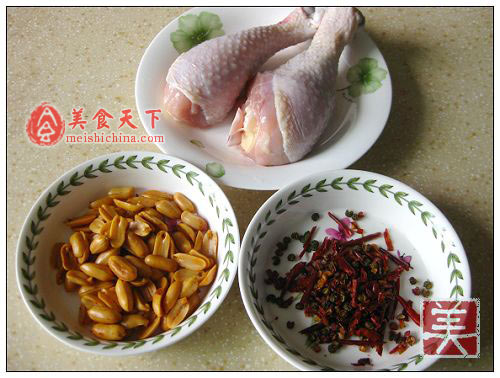 麻辣花生炒鸡丁