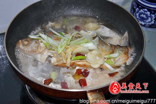 黄酒炖花鲢