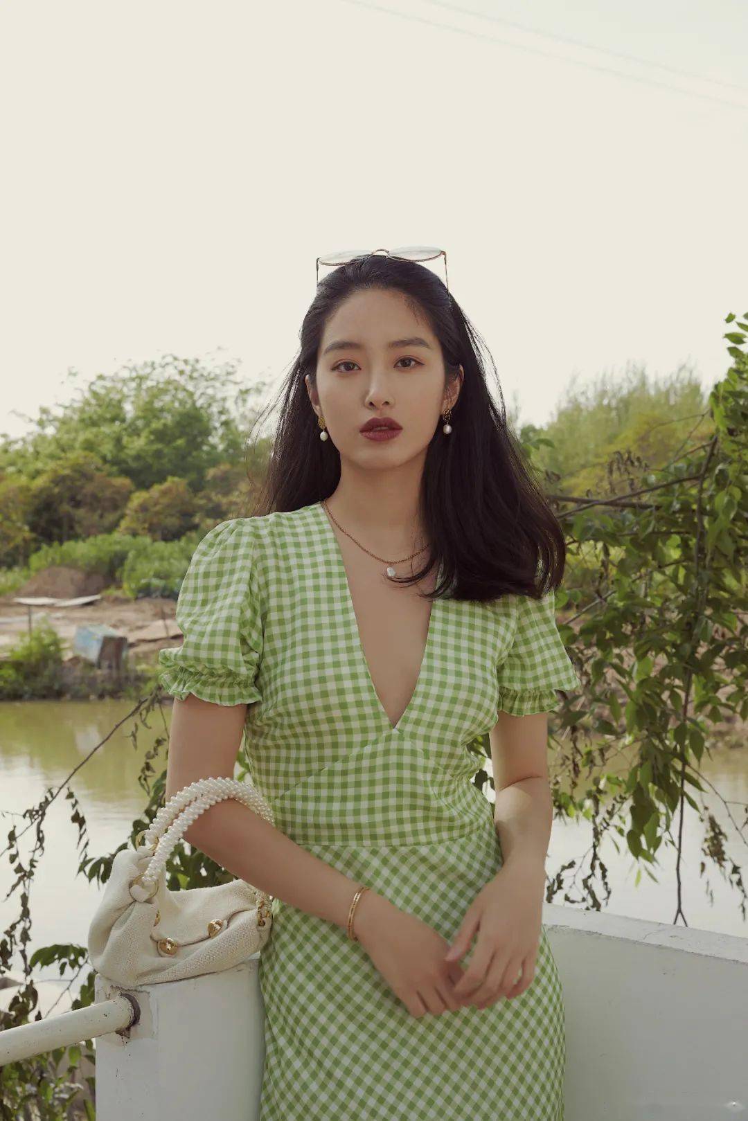 芳华女主角杨采钰复古的东方美太有味道了